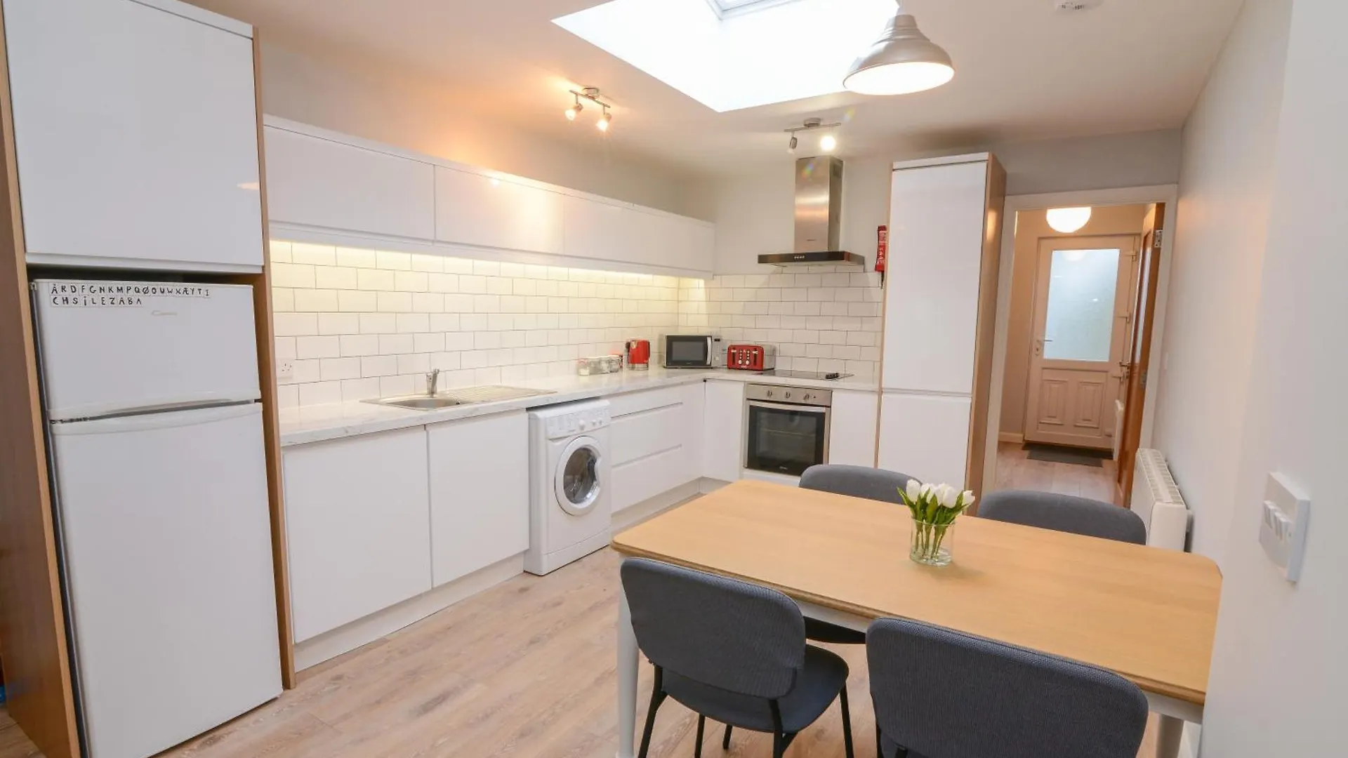 Apartamento The Red Keep Fab Location - Two Bed - Two Bathrooms -Townhouse Galway